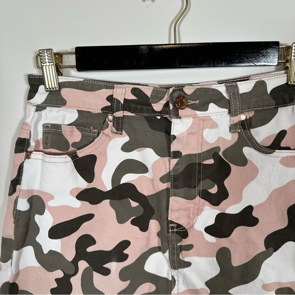 Guess Pink Green Camouflage Mini Skirt - Picture 8 of 8